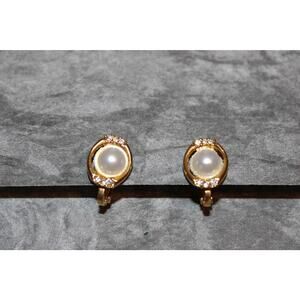 Vintage c1980s Gold-Tone Faux Pearl & Rhinestone Clip-On Screwback Earrings